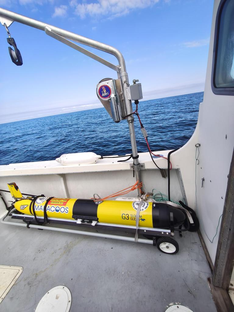 Hurricane Gliders and the Mid-Atlantic Cold Pool